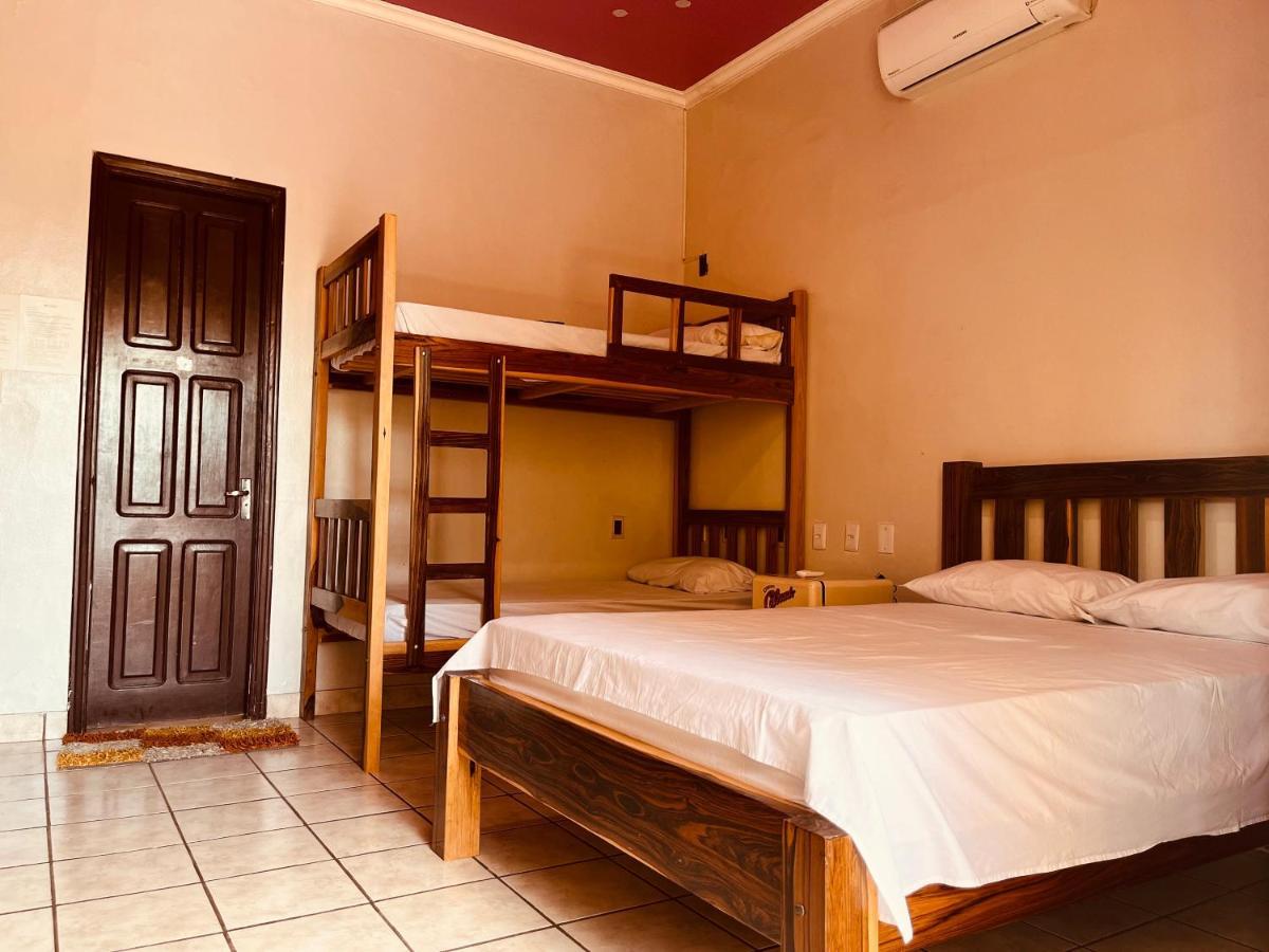 Dom Alberto Hostel Corumba Luaran gambar
