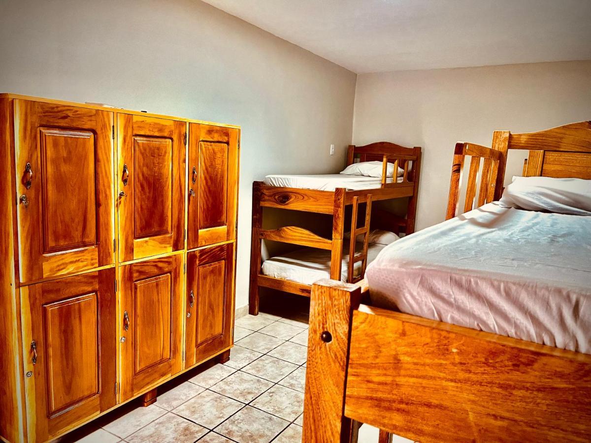 Dom Alberto Hostel Corumba Luaran gambar