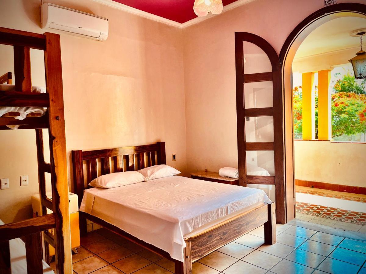 Dom Alberto Hostel Corumba Luaran gambar
